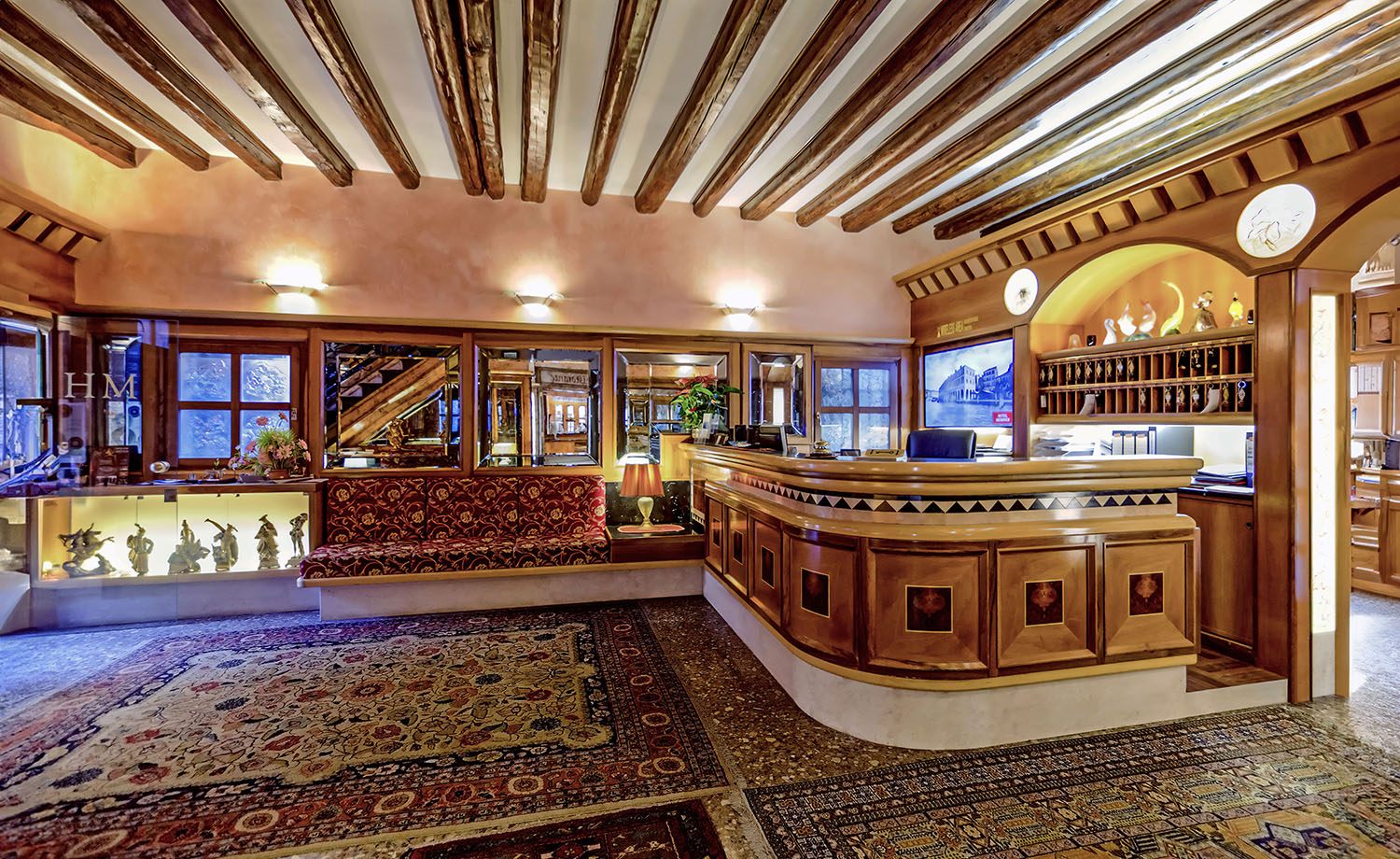 reception hotel